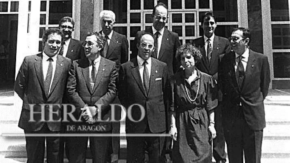 Toma de posesión el 4 de agosto de 1987 de los miembros del Gobierno de Aragón presidido por Hipólito Gómez de las Roces