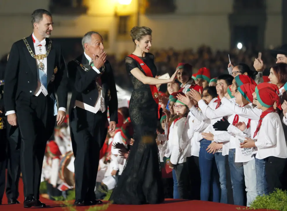 Los 'looks' de la Reina Letiza durante la visita real a Portugal