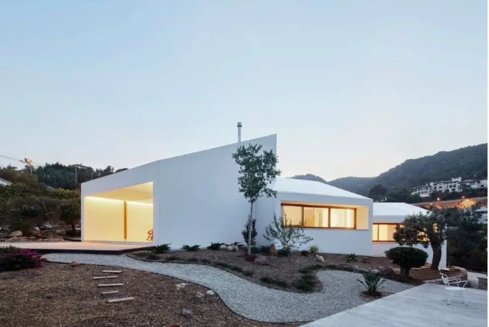 La Casa MM, construida en Palma de Mallorca por el estudio Ohlab.