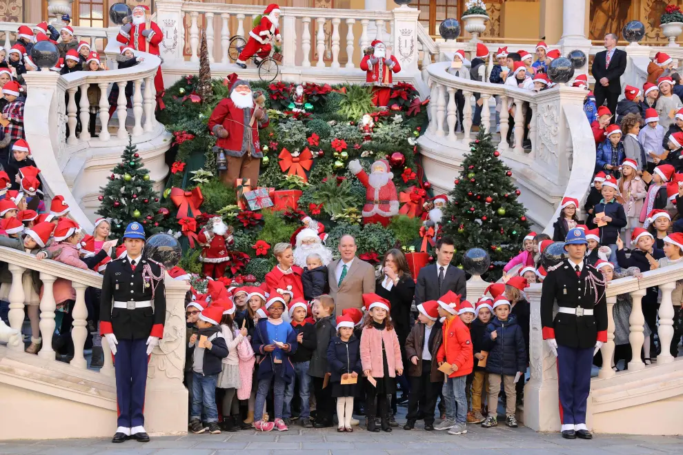 Los príncipes de Mónaco inauguran la Navidad.