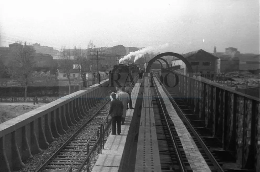 Puente del ferrocarril en 1950.