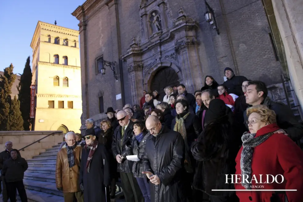 El 30 de enero de 2012 decenas de zaragozanos se sumaron al homenaje organizado por la Asociación de Víctimas del Terrorismo con motivo del 25 aniversario del ataque al autobús de la AGM en San Juan de los Panetes.
