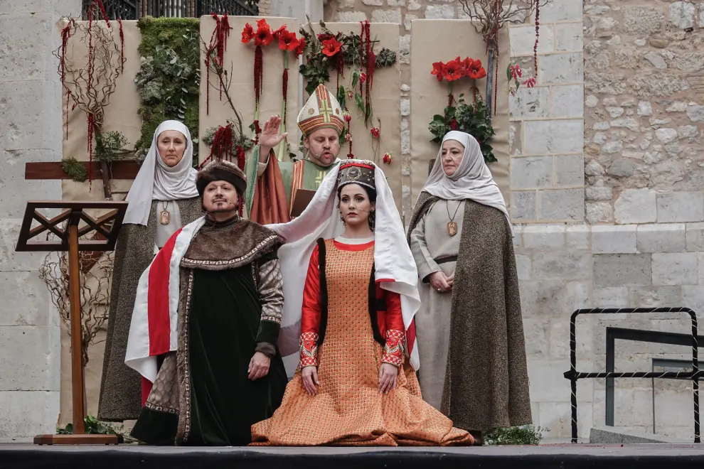 El pregón pone el broche a la boda entre Isabel de Segura y Pedro de Azagra