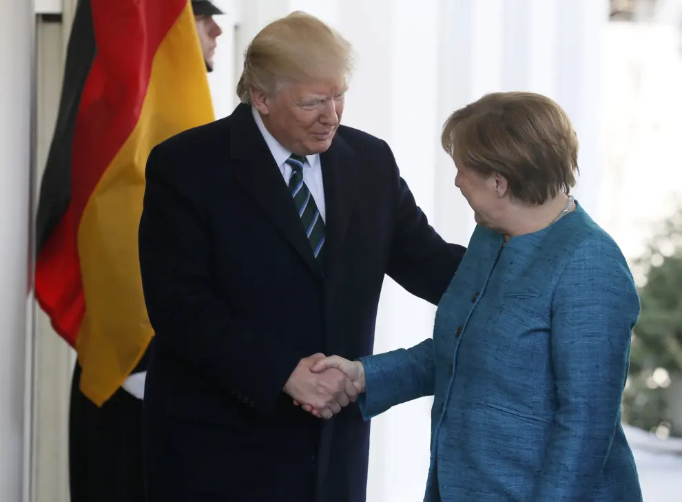 Trump recibe a Merkel en la Casa Blanca