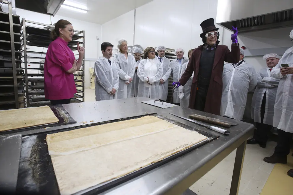 Willy Wonka da la sorpresa en el nuevo obrador de la pastelería Ascaso