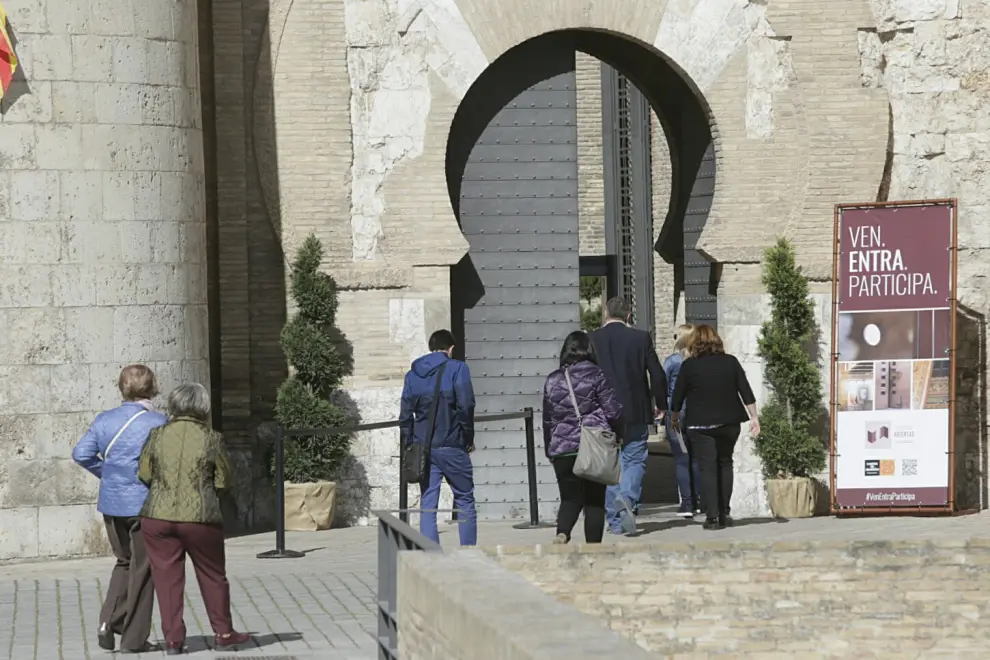 La Aljafería abre sus puertas por San Jorge