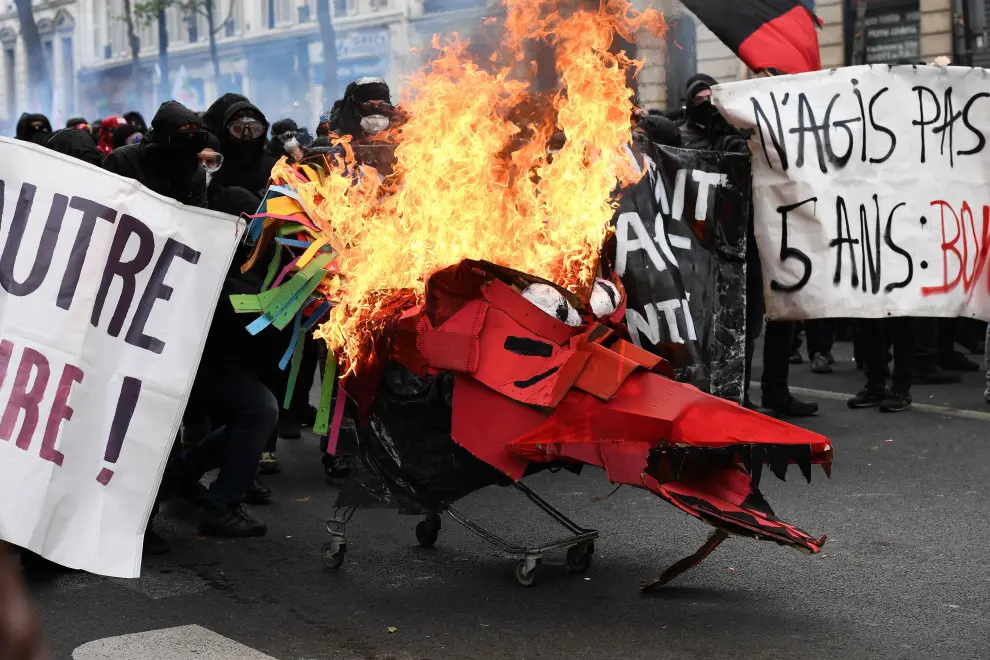 Graves altercados en París en la manifestación del Primero de Mayo