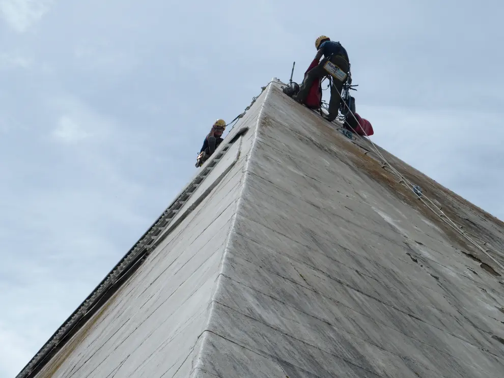 Las continuas goteras amenazan el símbolo del instituto Pirámide, construido hace 50 años