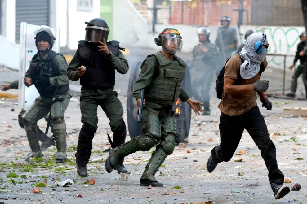 La primera jornada de la huelga opositora en Venezuela deja dos muertos y 150 detenidos