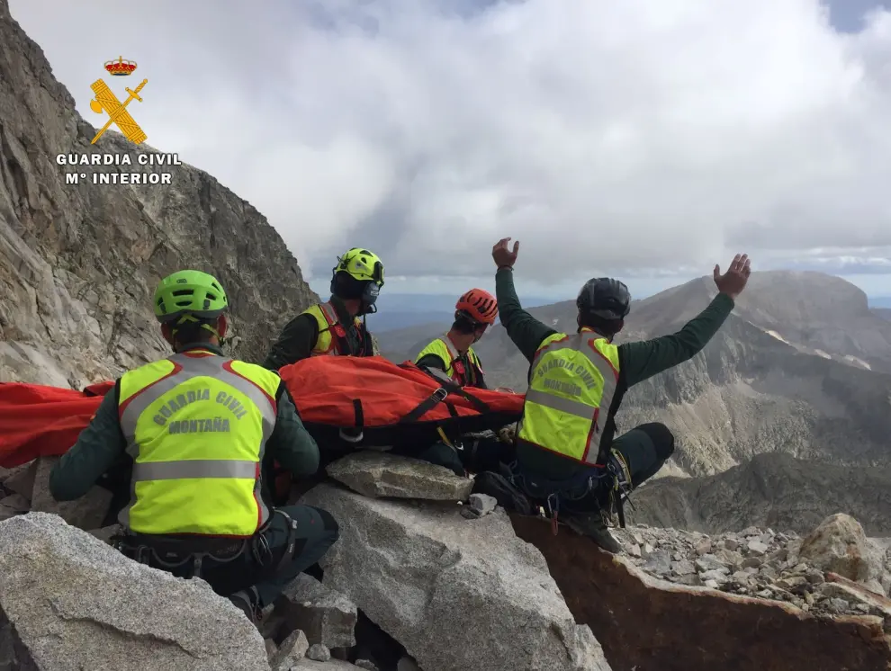 Rescatado un escalador en el Pirineo aragonés
