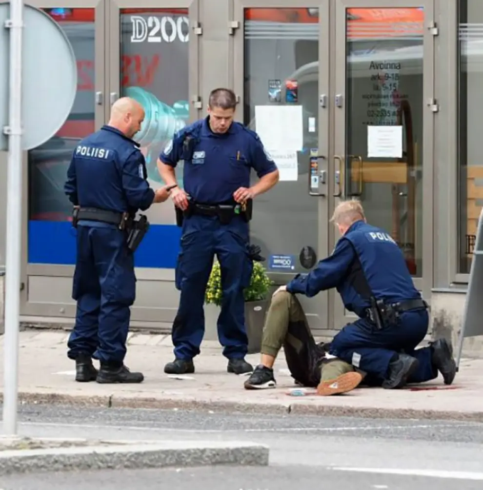 Un individuo ha atacado a varias personas en Finlandia con un cuchillo