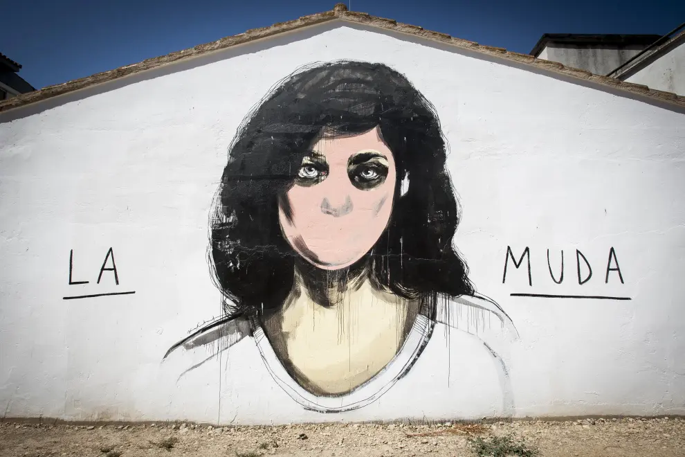 Mural de Paula Bonet en Grañén