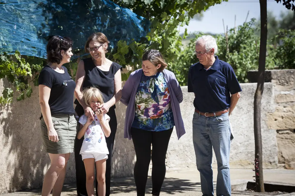 Cristina Ríos, Simonne Sablé (junto a su nieta), Maite Vidal y Conrado Betrán en Alerre.