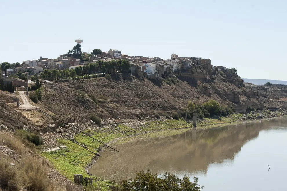 Embalse de Mequinenza (Mirados del río Ebro).