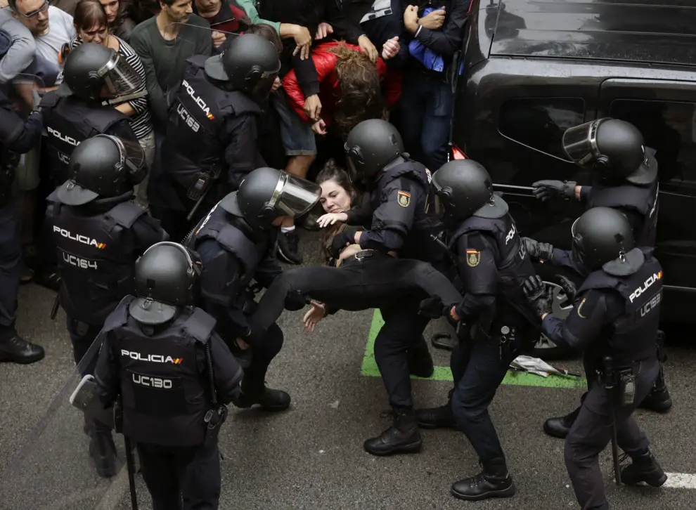 Referéndum ilegal en Cataluña