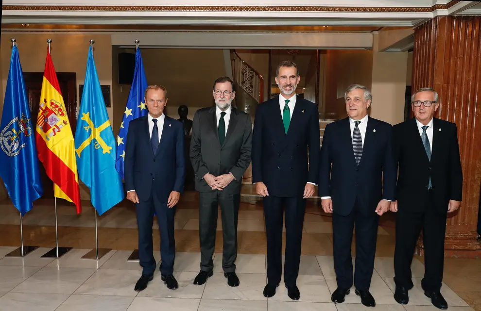 Felipe VI y Mariano Rajoy, junto a Jean-Claude Juncker, Donald Tusk y Antonio Tajani