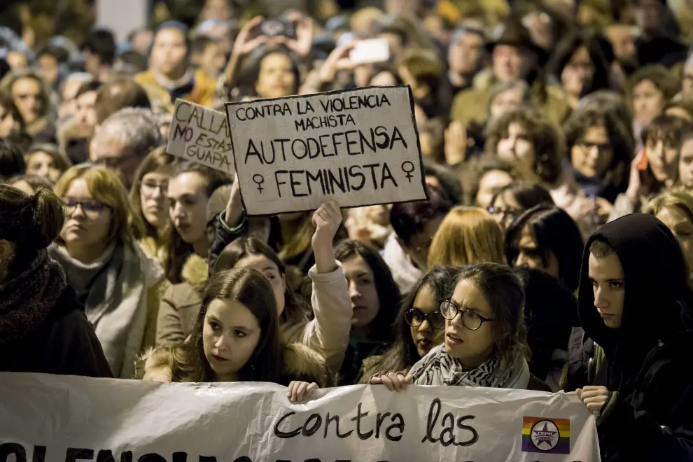 Concentración en Zaragoza contra la violencia machista