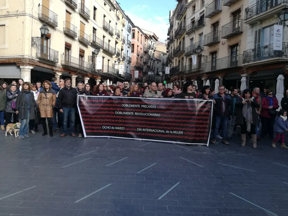 Concentración contra la violencia machista en Teruel