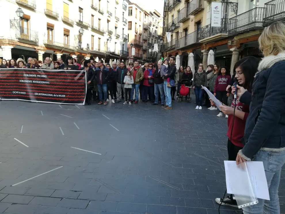 Concentración contra la violencia machista en Teruel