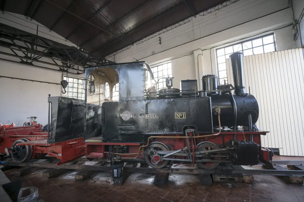 La locomotora Palomar, en proceso de restauración.