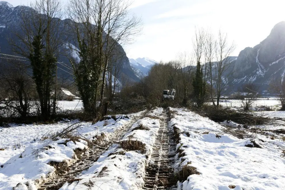 Francia desbrozar el ferrocarril entre Bedous y Canfranc para la reapertura