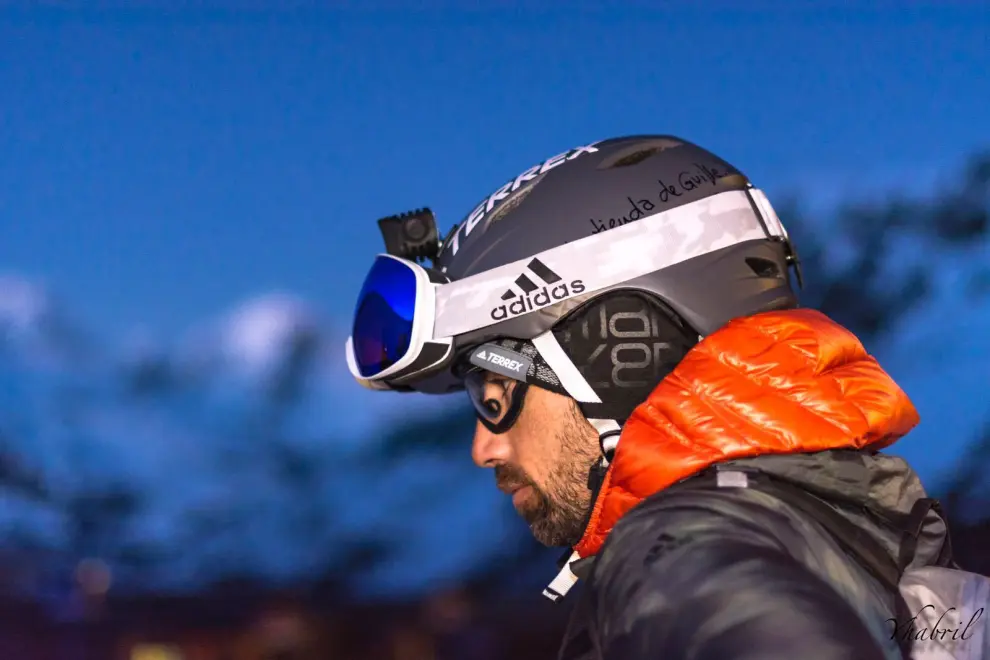 Luis Alberto Hernando durante el reto de las 24 horas seguidas esquiando en Astún.