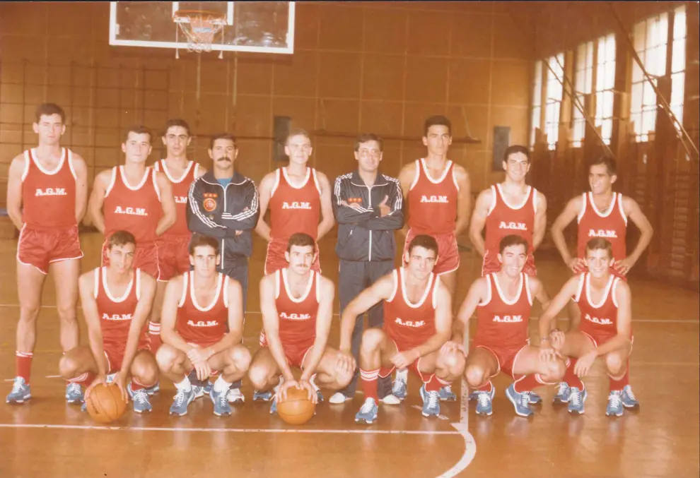 Participación en el V Campeonato de Academias Militares en Marín (Pontevedra) entre el 28 de octubre y el 1 de noviembre de 1985