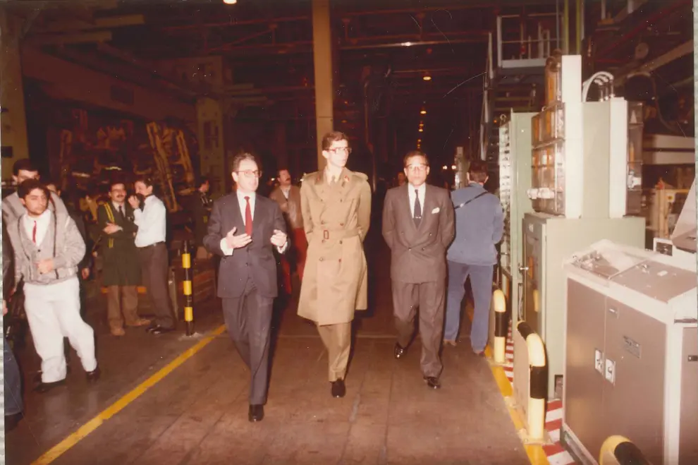 Visita a la fábrica de la General Motors en Figueruelas el 27 de enero de 1986