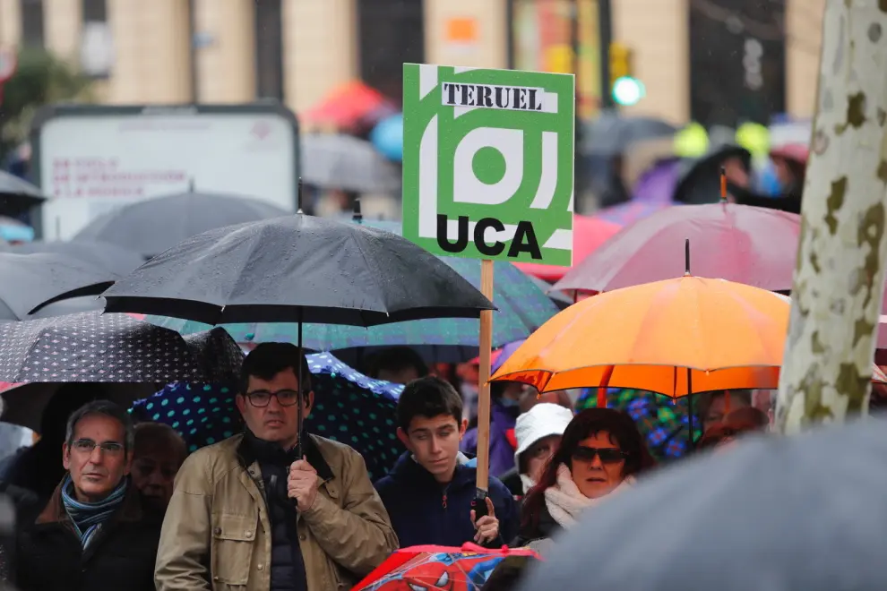 Manifestación en contra del ICA en Zaragoza