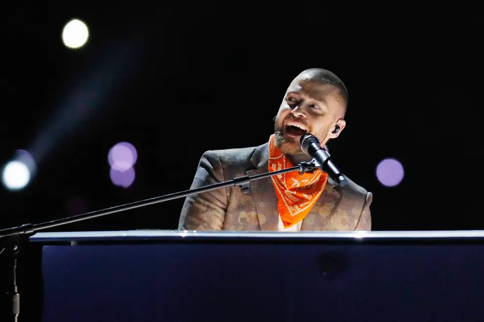 Justin Timberlake hace renacer a Prince en el medio tiempo de la Super Bowl