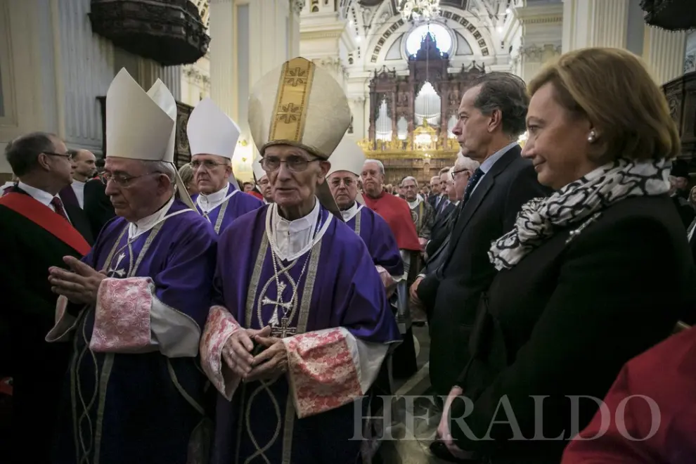 Elías Yanes en la toma de posesión de Vicente Jiménez Zamora como nuevo arzobispo de Zaragoza en una ceremonia celebrada en la Basílica del Pilar, el 21 de diciembre de 2014