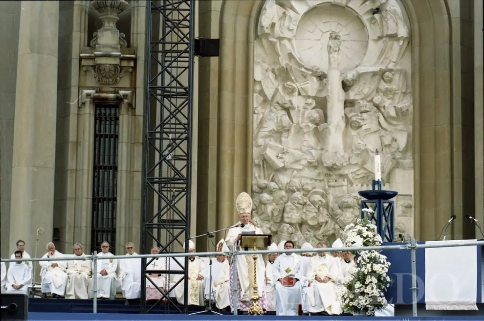 Misa conmemorativa del 50º aniversario de la Basílica del Pilar, el 24 de junio de 1998