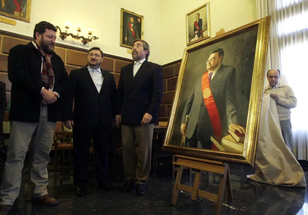Últimos retratos oficiales de exalcaldes del Ayuntamiento de Zaragoza