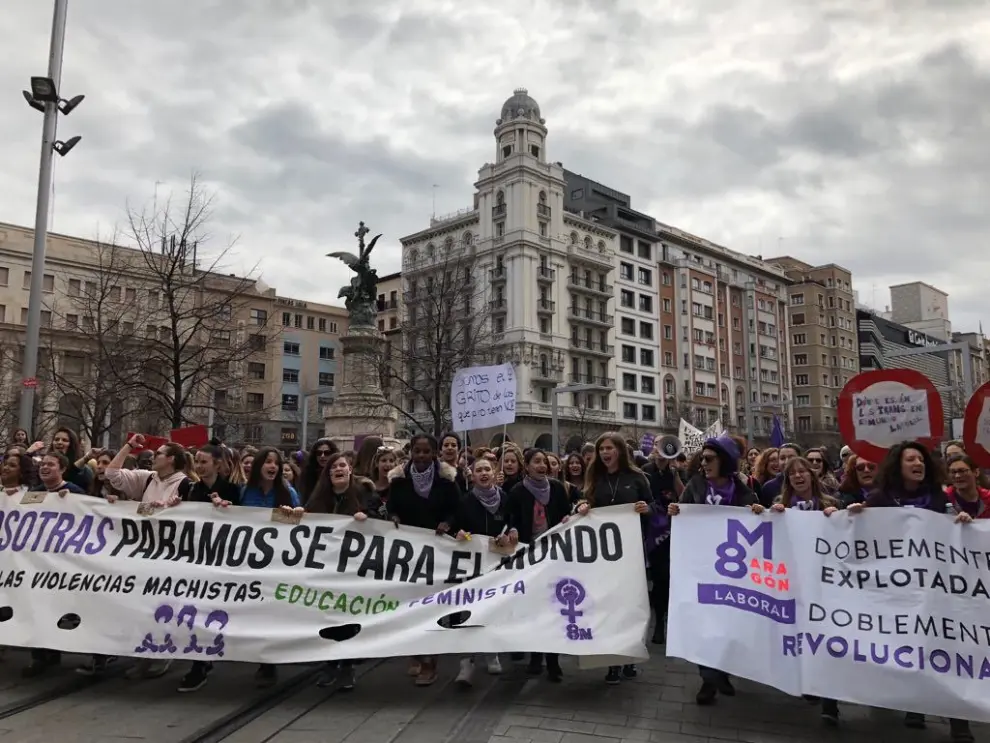 La protesta en Zaragoza, a la altura de la plaza de España. 