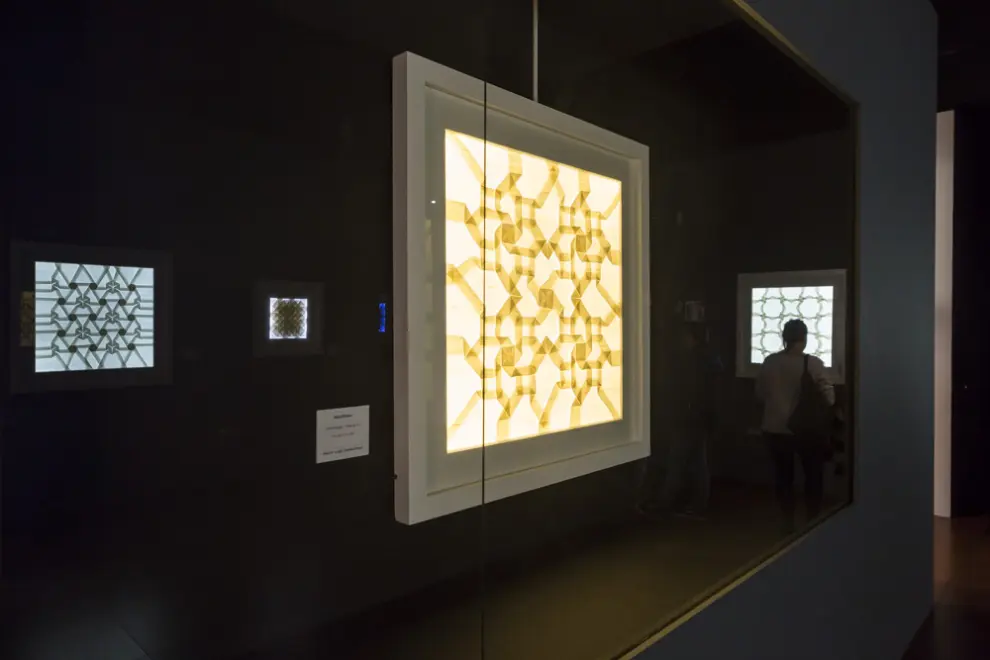 El Centro de historias presenta la exposición La dualidad visual del origami del Museo Origami Zaragoza