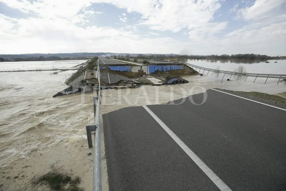 Crecida del Ebro en 2015. Aspecto que presentaba la autopista autonómica ARA-1 a la altura de Villafranca.