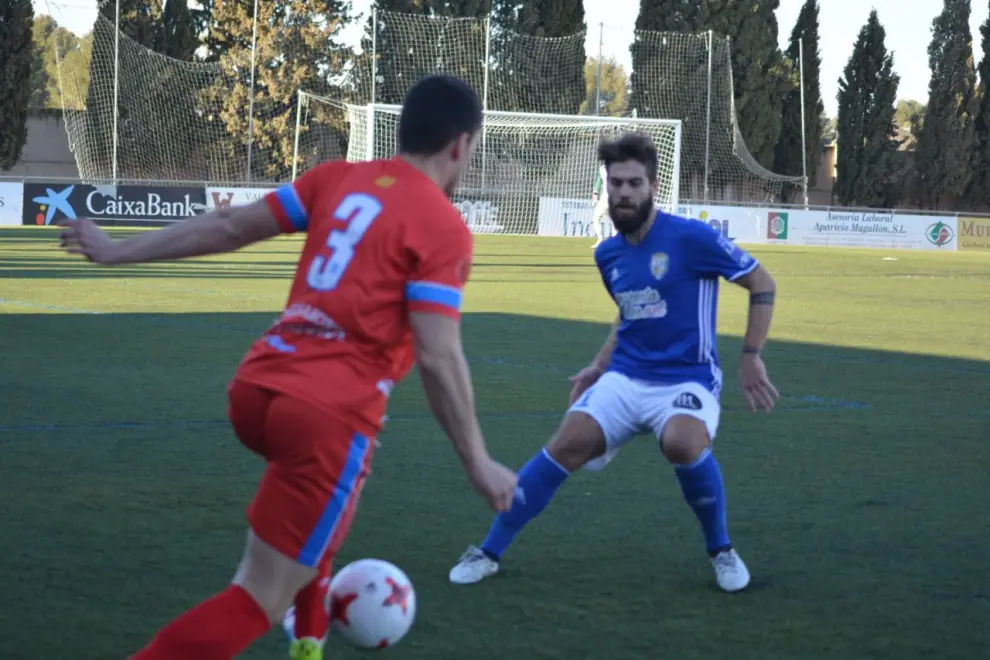 Tercera División - Caspe vs. Sariñena.