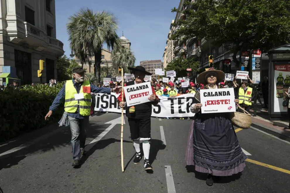 Manifestación de Teruel Existe en las calles de Zaragoza