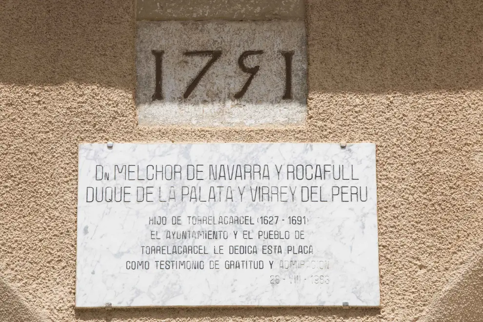 Placa Melchor de Navarra y Rocafull, virrey del Perú.
