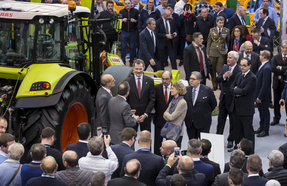 El rey Felipe VI en la inauguración de la 40 edición de la Feria Internacional de Maquinaria Agrícola (FIMA) en la Feria de Zaragoza el 20 febrero de 2018.