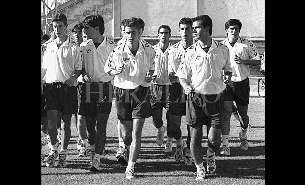 Entrenamiento de la SD Huesca antes de comenzar la temporada 98-99 | Javier Blasco