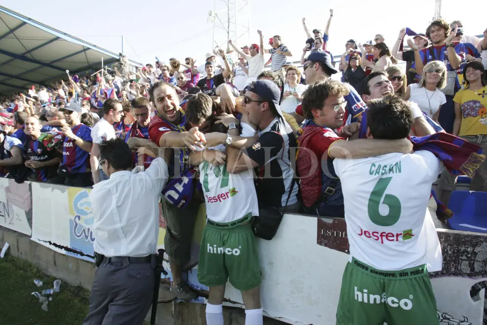 La SD Huesca asciende a Segunda División ante el Écija el 15 de junio de 2008 | Rafael Gobantes