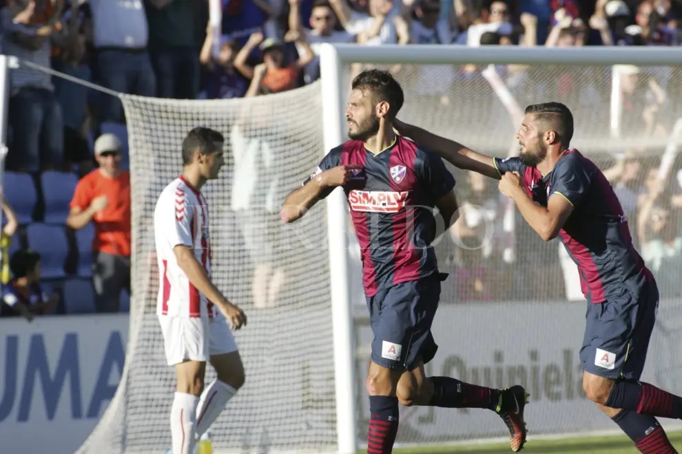 Partido de la fase de ascenso a Segunda División entre la SD Huesca y el Huracán Valencia. El Huesca ascendió el 28 de junio de 2015 | Rafael Gobantes