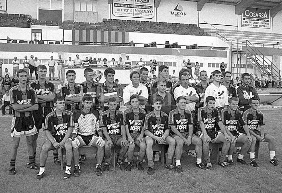 Plantilla de la SD Huesca para la temporada 1997 y 1998 | Rafael Gobantes