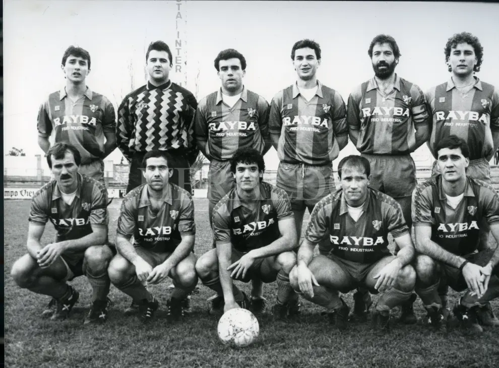 Once inicial de la SD Huesca en un partido de la temporada 89-90 | Fernando Paules