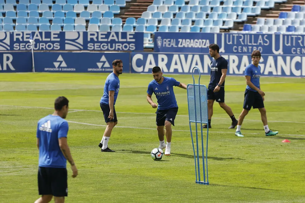 Último entrenamiento del Zaragoza antes del encuentro ante el Valladolid