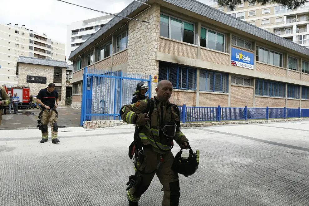 Evacuan el colegio la Salle Montemolín por un incendio en un despacho