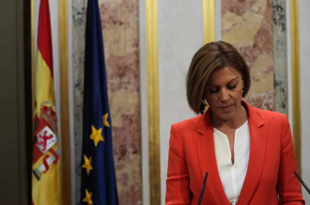 Cospedal asegura en el Congreso que Rajoy no va a dimitir
