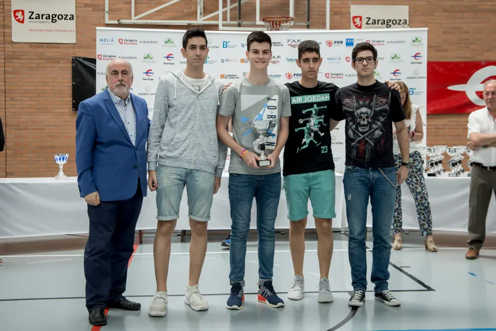 Entrega de trofeos a los mejores equipos y jugadores de Aragón