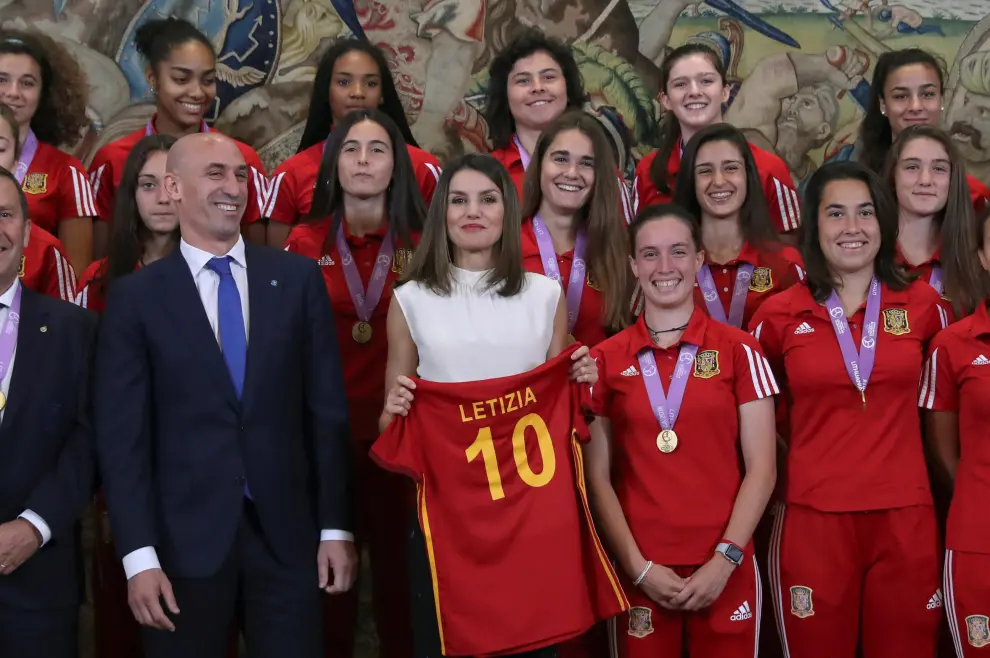 Recepción de la Reina Letizia a las jugadoras de la selección sub-17